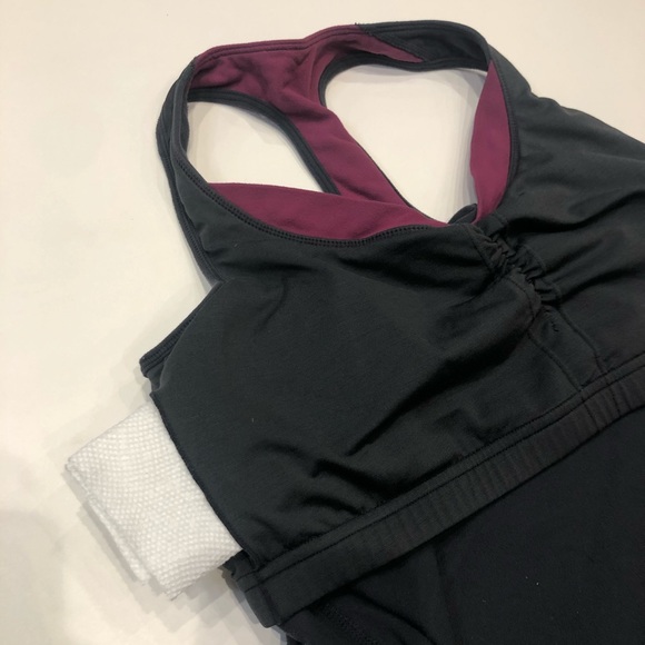LuluLemon women’s Scoop Neck Workout Tank Top - Picture 3 of 3